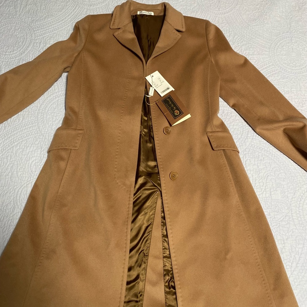 NWT  Loro Piana  100% Virgin Wool Coat, Beige, size: US 10  -  IT 44